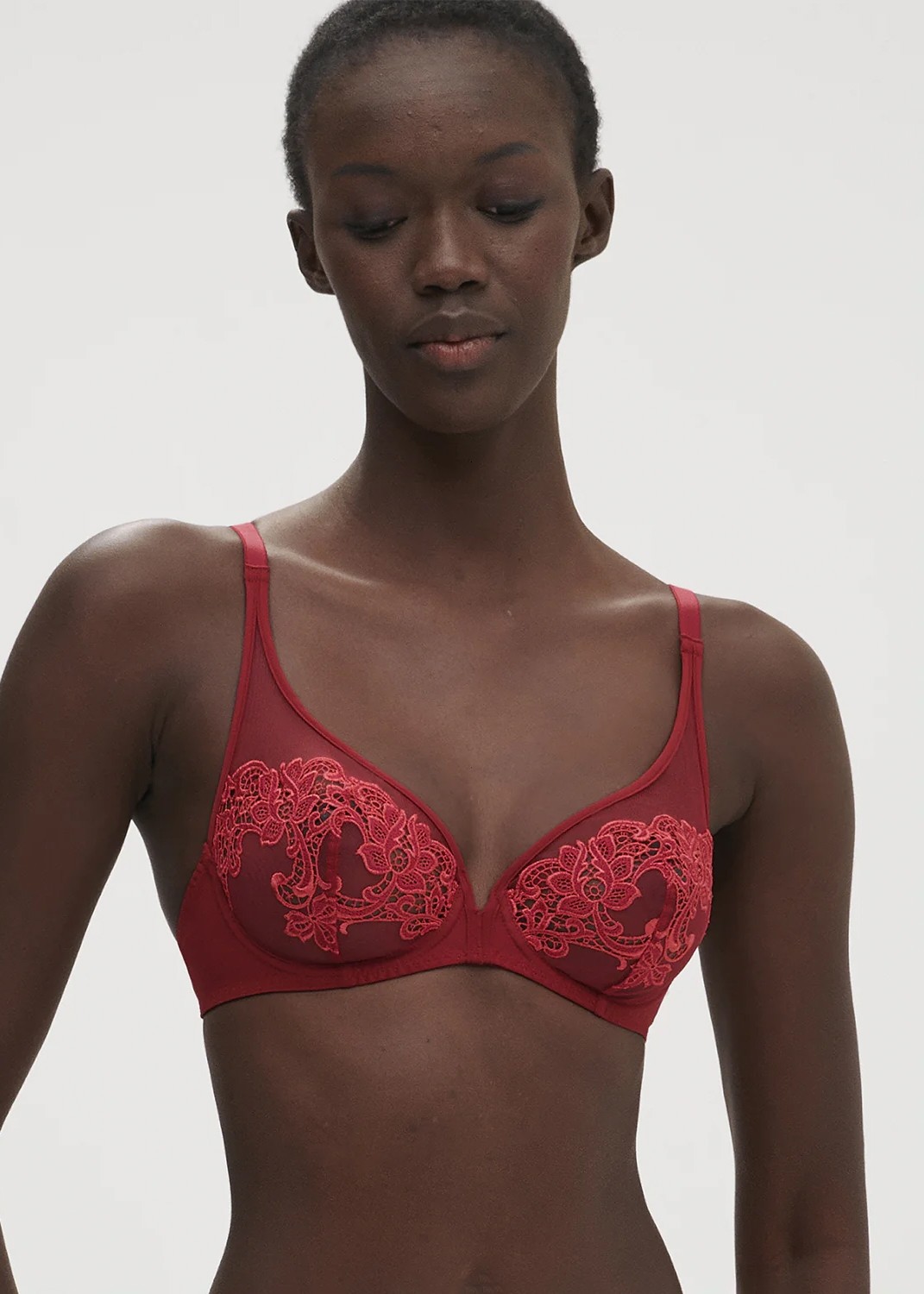 SAGA Plunge full cup חזיית תחרה (bras)