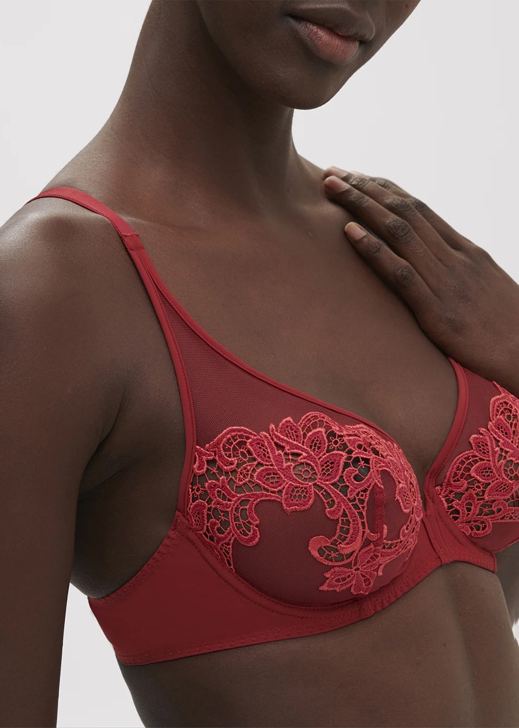 SAGA Plunge full cup חזיית תחרה (bras)