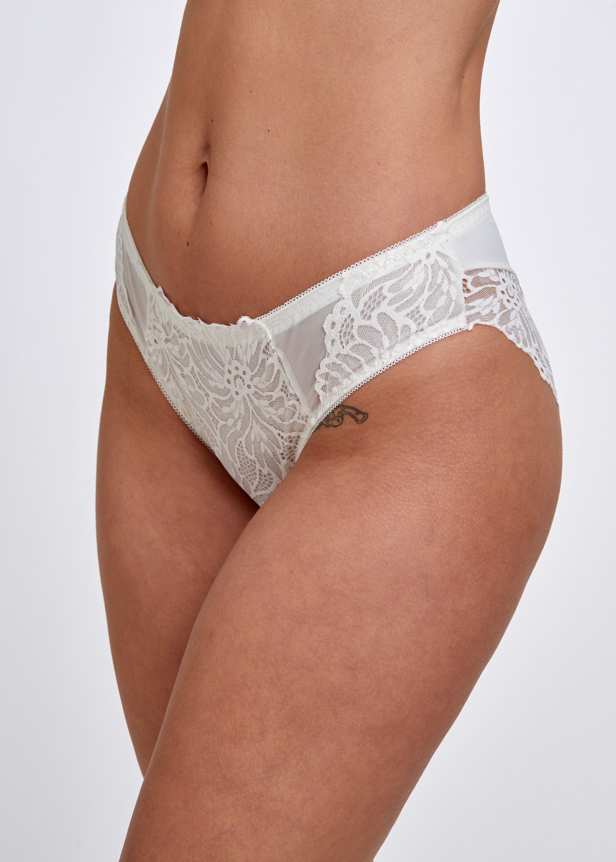 Lace Mini Slip תחתון מיני תחרה (Panties)