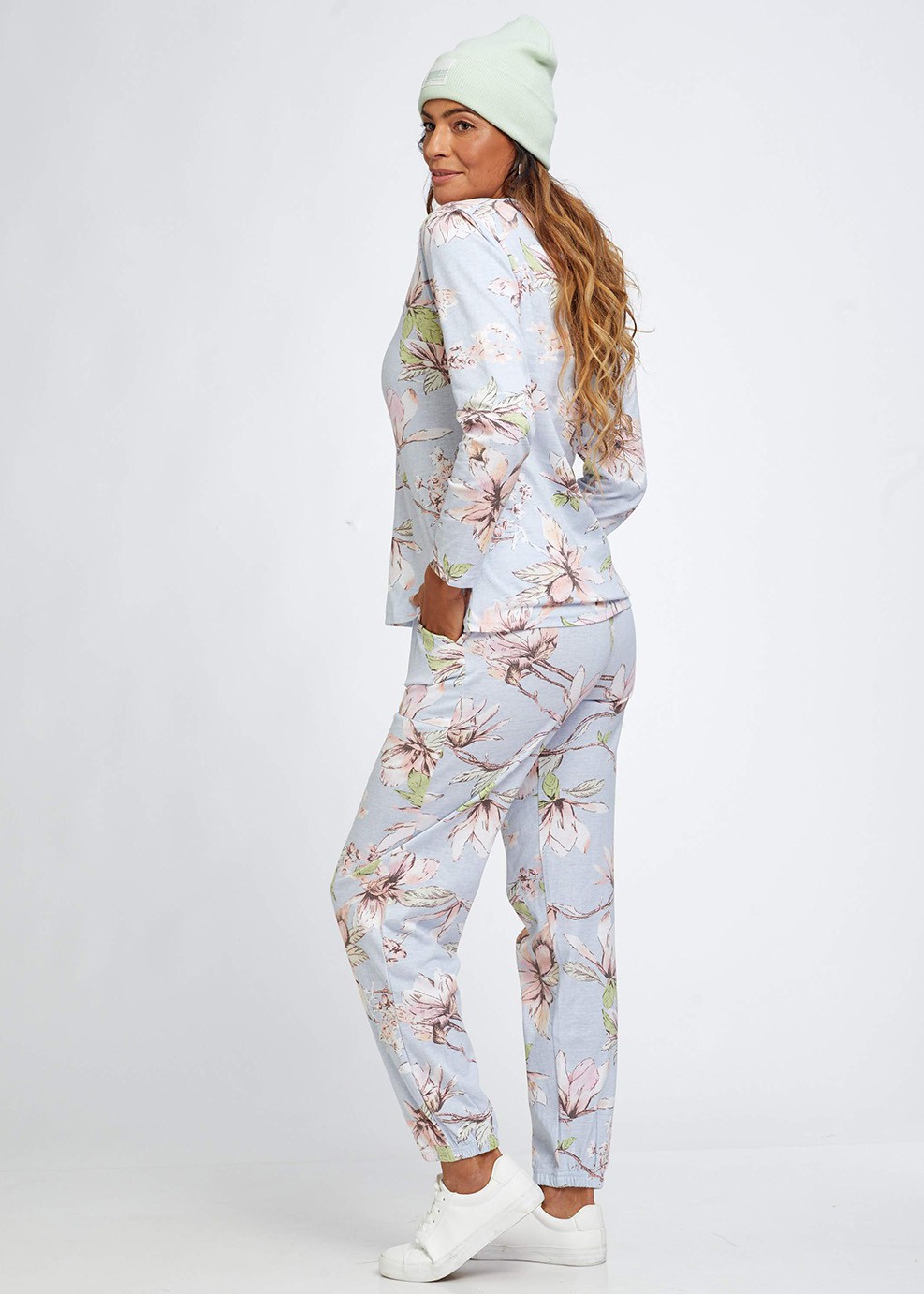 21225865פיגמה פרחונית כפתורים (Pajamas)