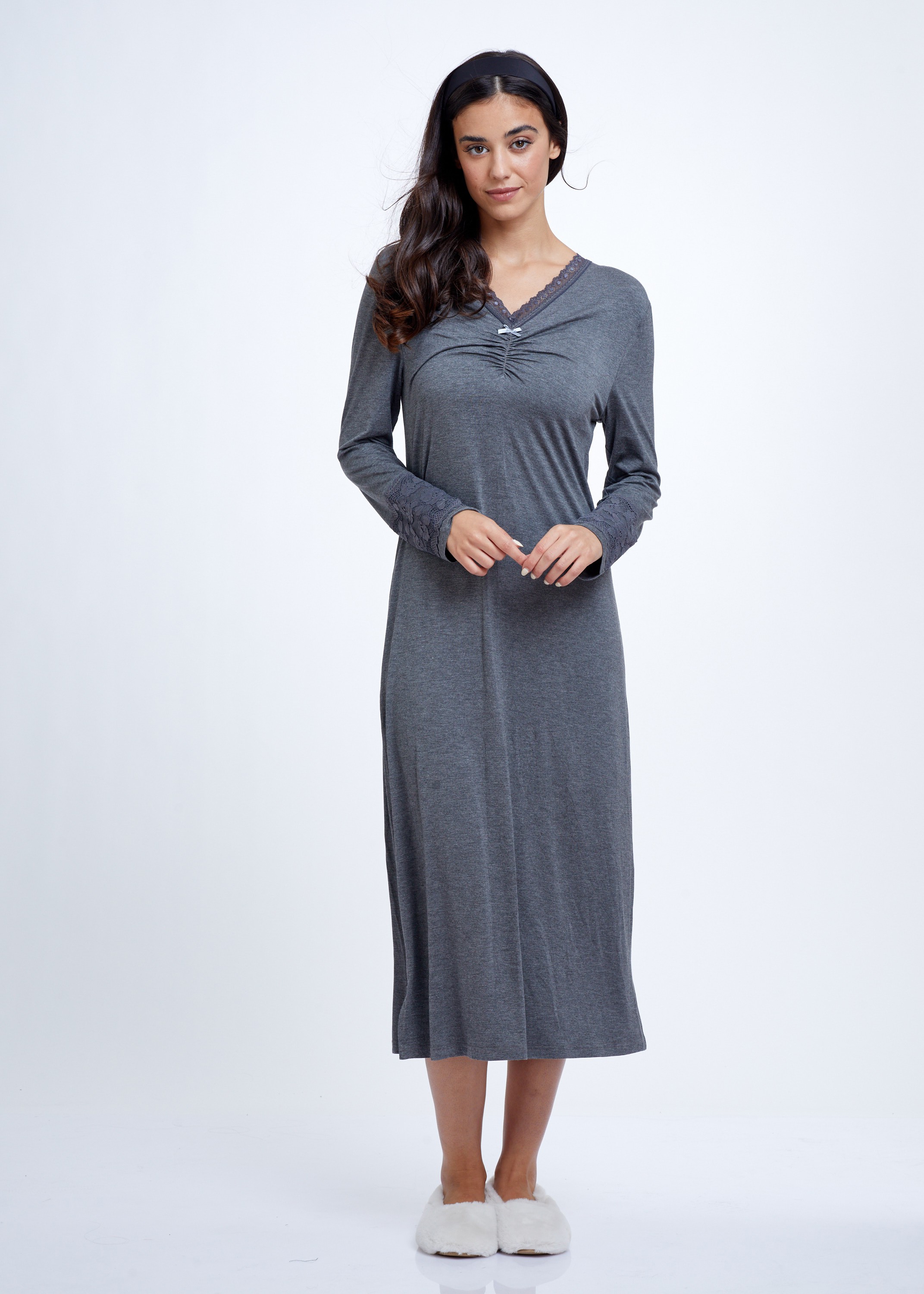 כותונת לילה מבד במבוק (Pajamas)