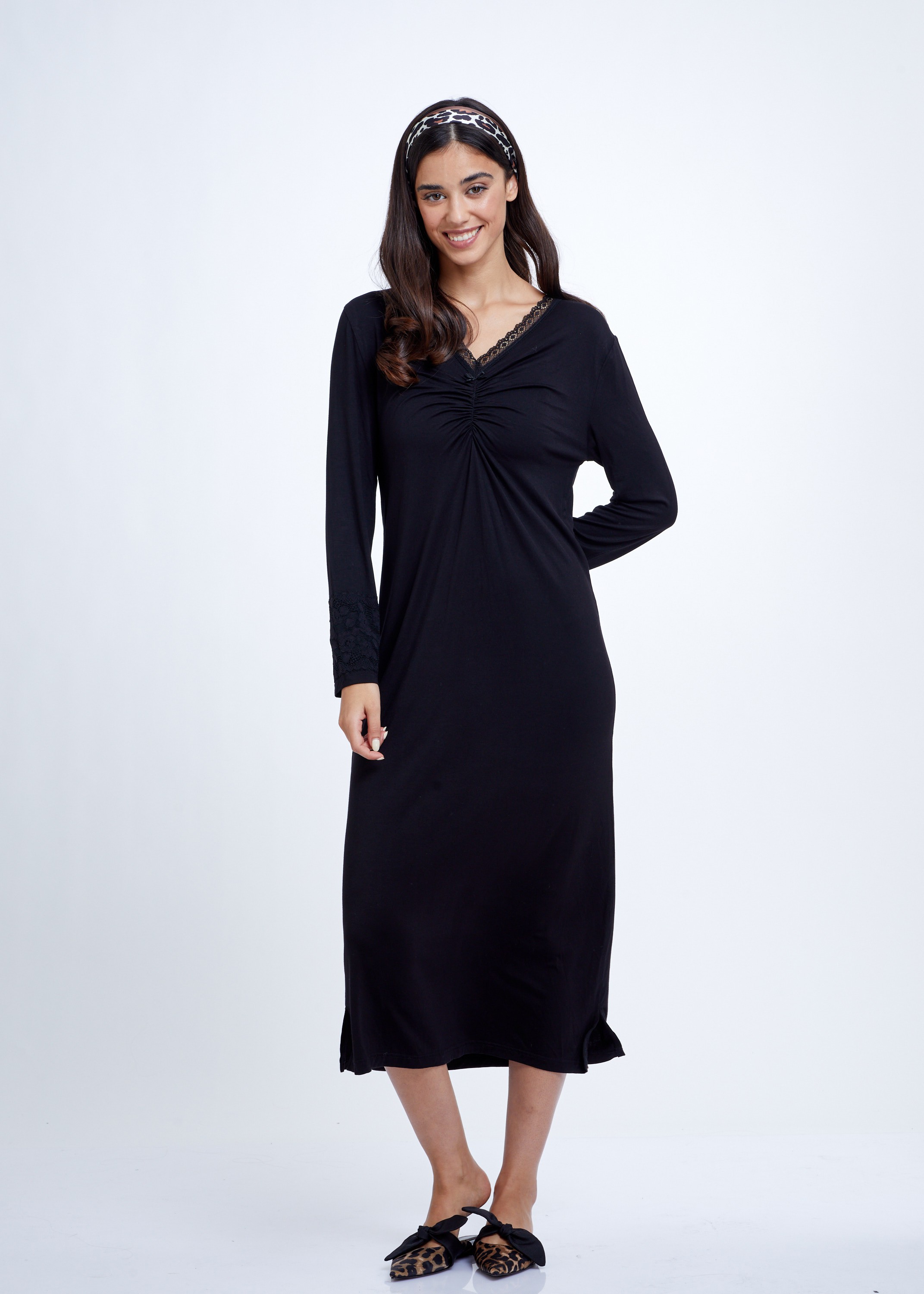 כותונת לילה מבד במבוק (Pajamas)