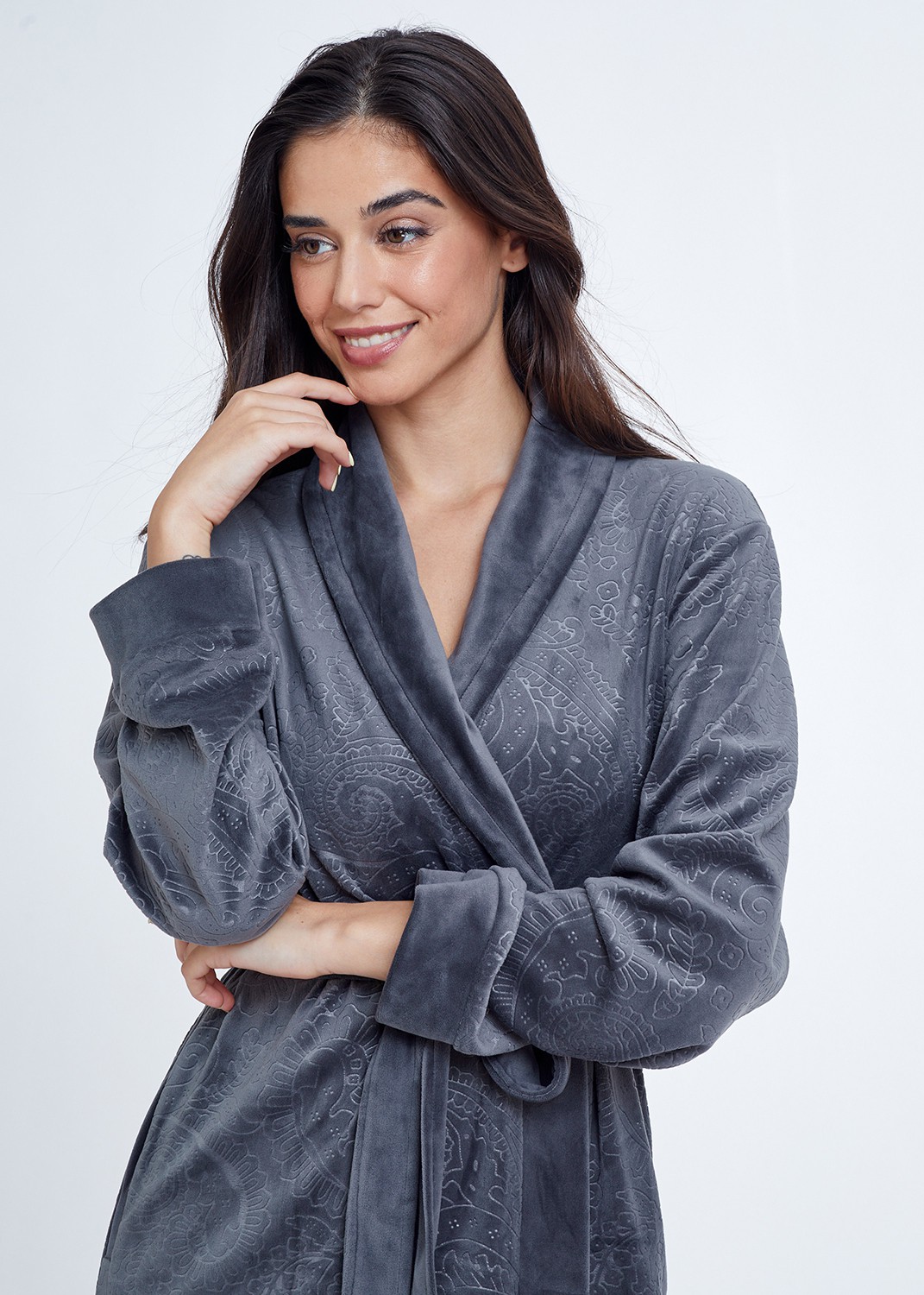 חלוק קטיפה Embossed Velvet Robe (Pajamas)