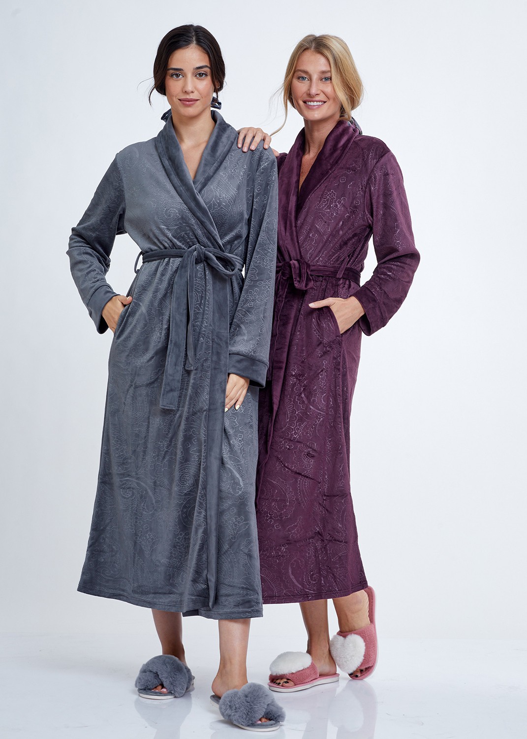 חלוק קטיפה Embossed Velvet Robe (Pajamas)