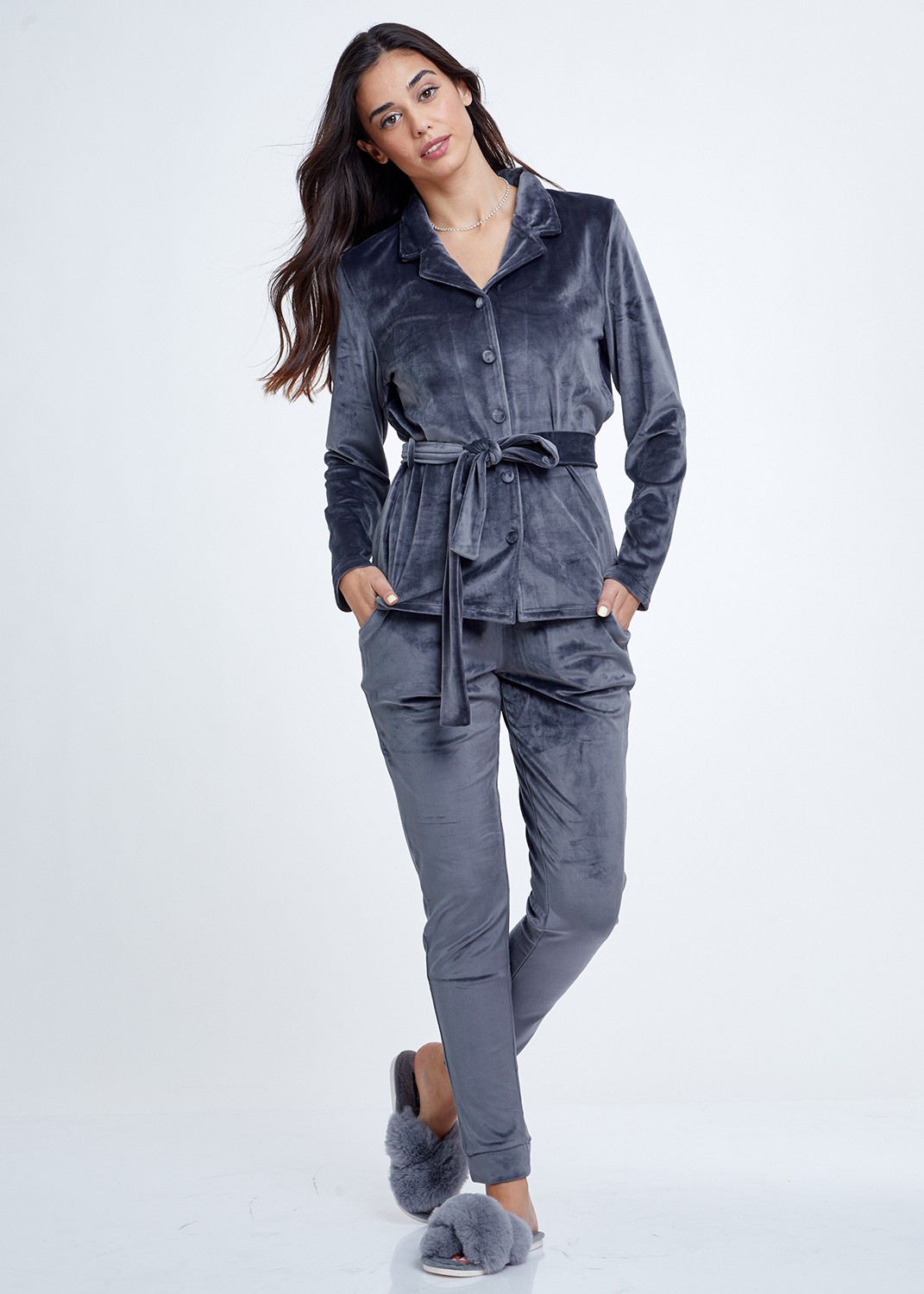 חליפת פנאי קטיפה (Pajamas)