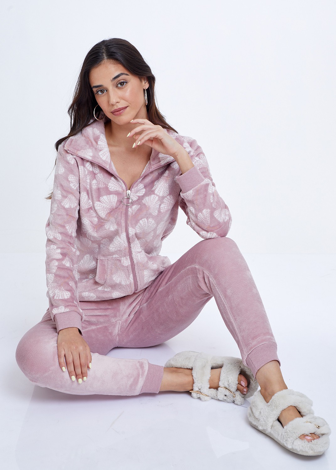 חליפת פנאי פלאפי (Pajamas)