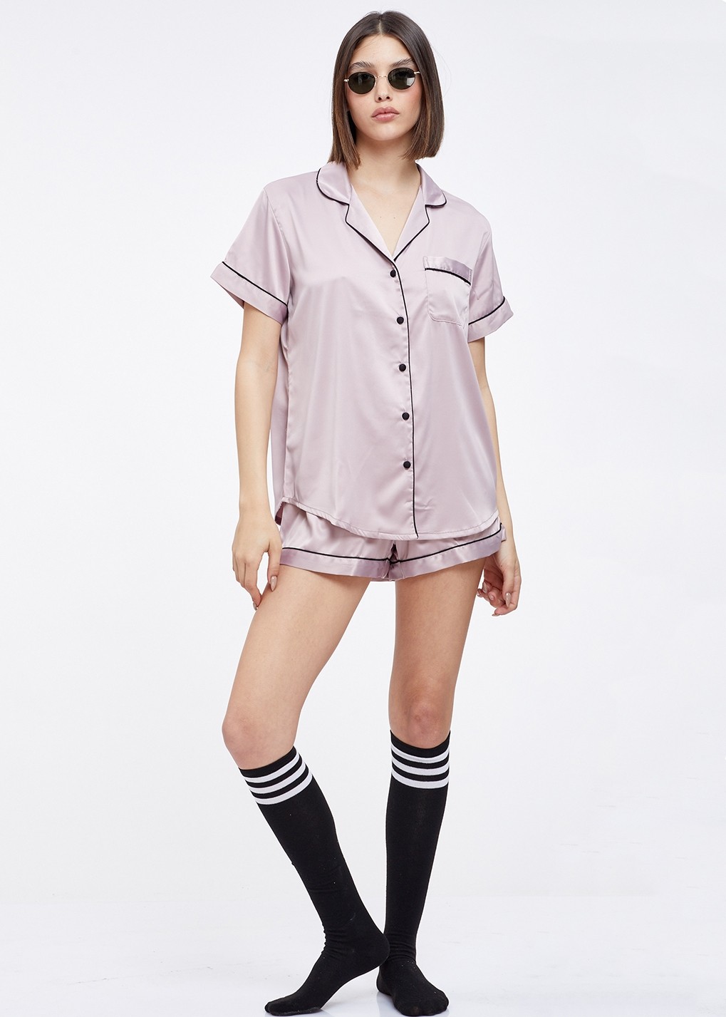 פיג`מה מכופתרת קצרה בייסיק סאטן (Pajamas)