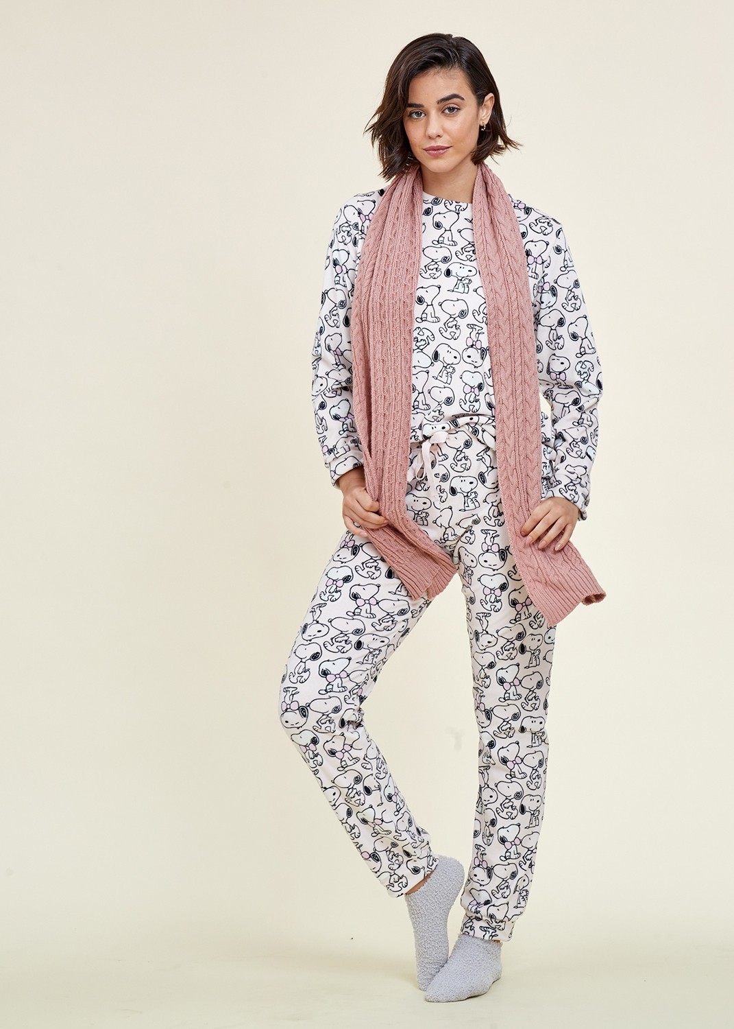 פיג`מה סנופי עם סרט קטיפה (Pajamas)