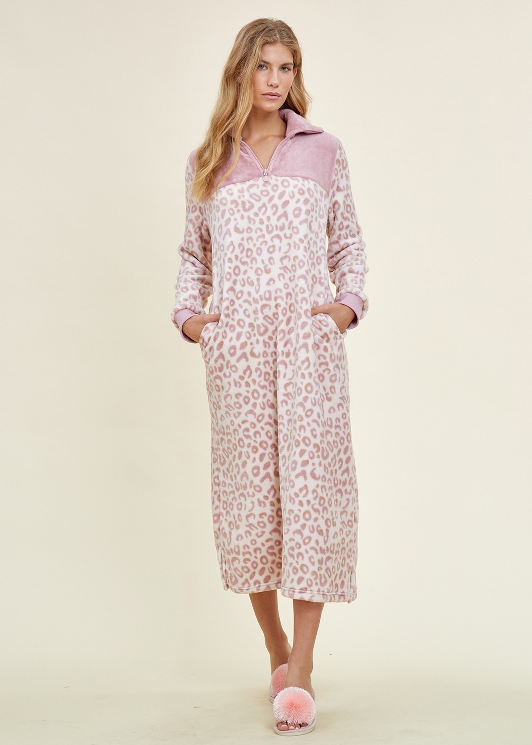 כותנת מנומרת פלאפי (Pajamas)