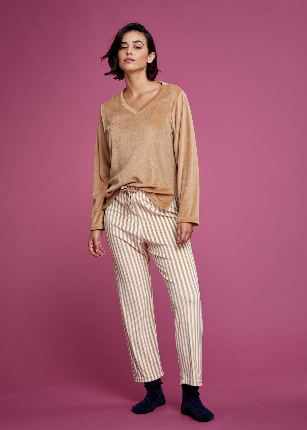 פיג`מה קטיפה מכנס פסים (Pajamas)