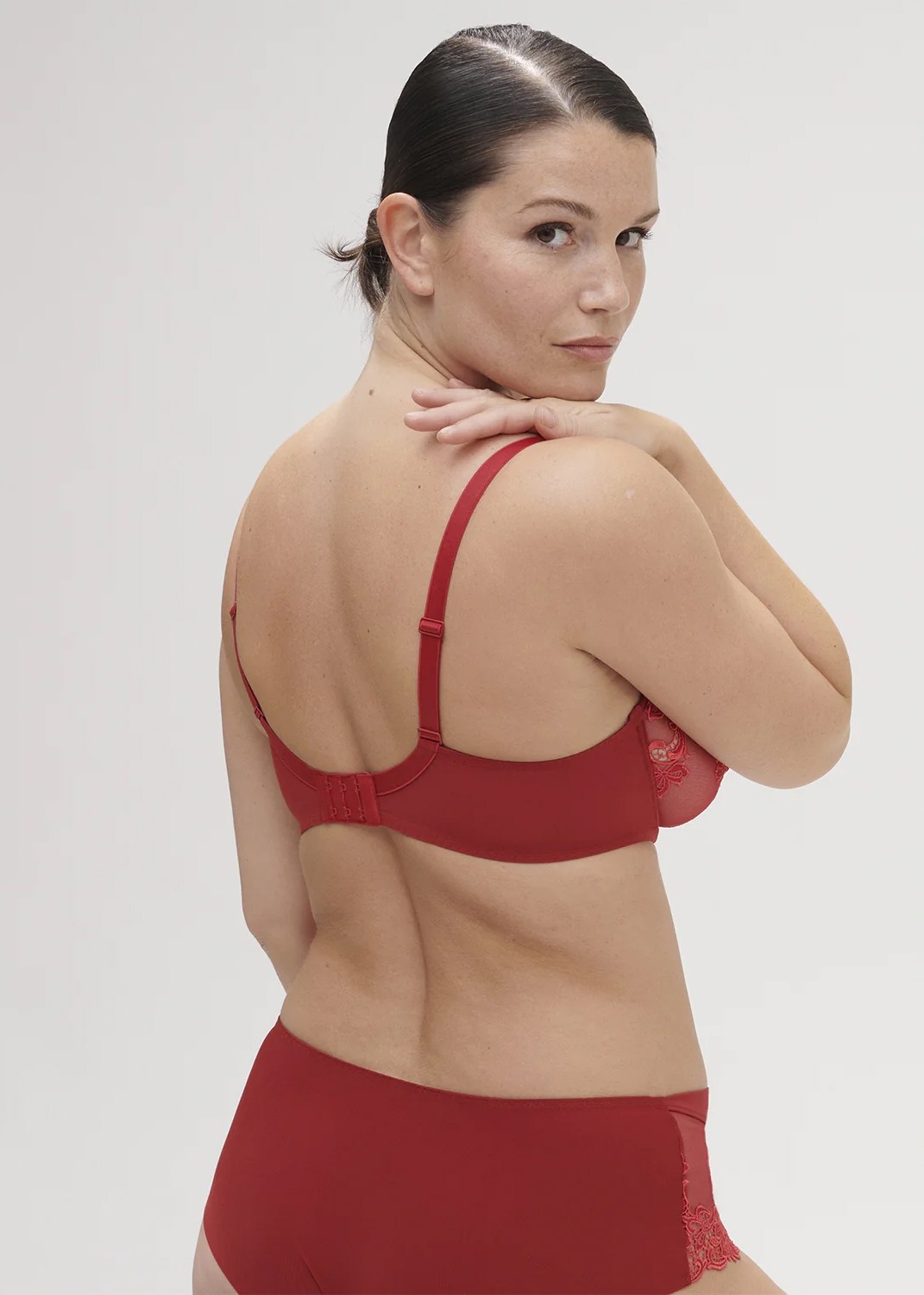 SAGA Plunge full cup חזיית תחרה (bras)