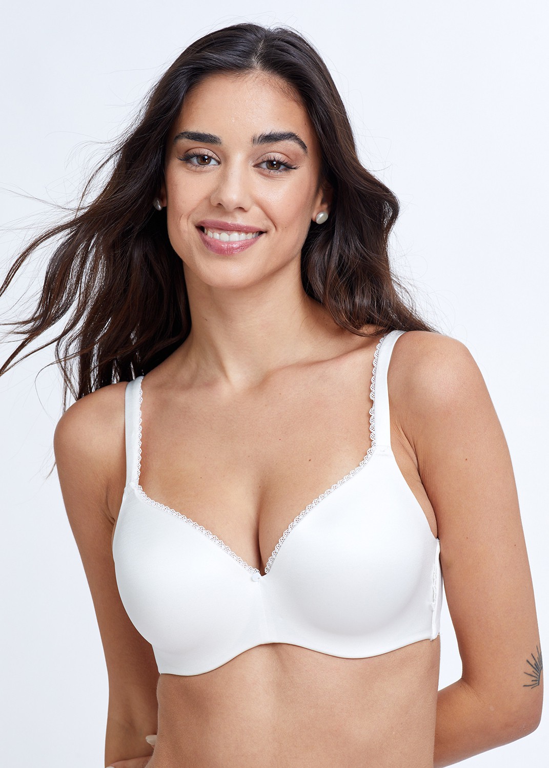 Plain bra narrow lace חזיה בייסיק ריפוד קל (bras)