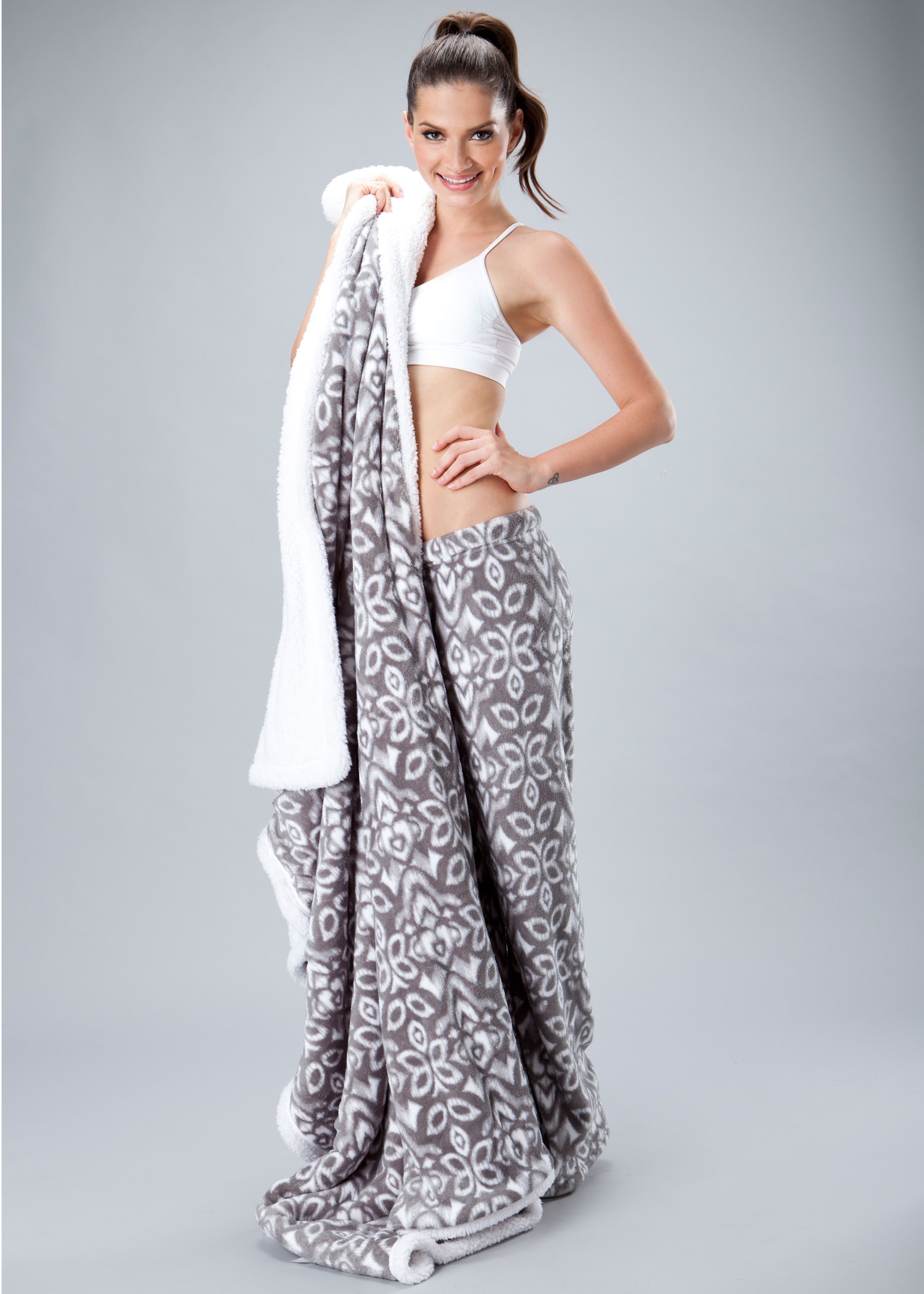 SNUGGLE BLANKET אפרודיטה