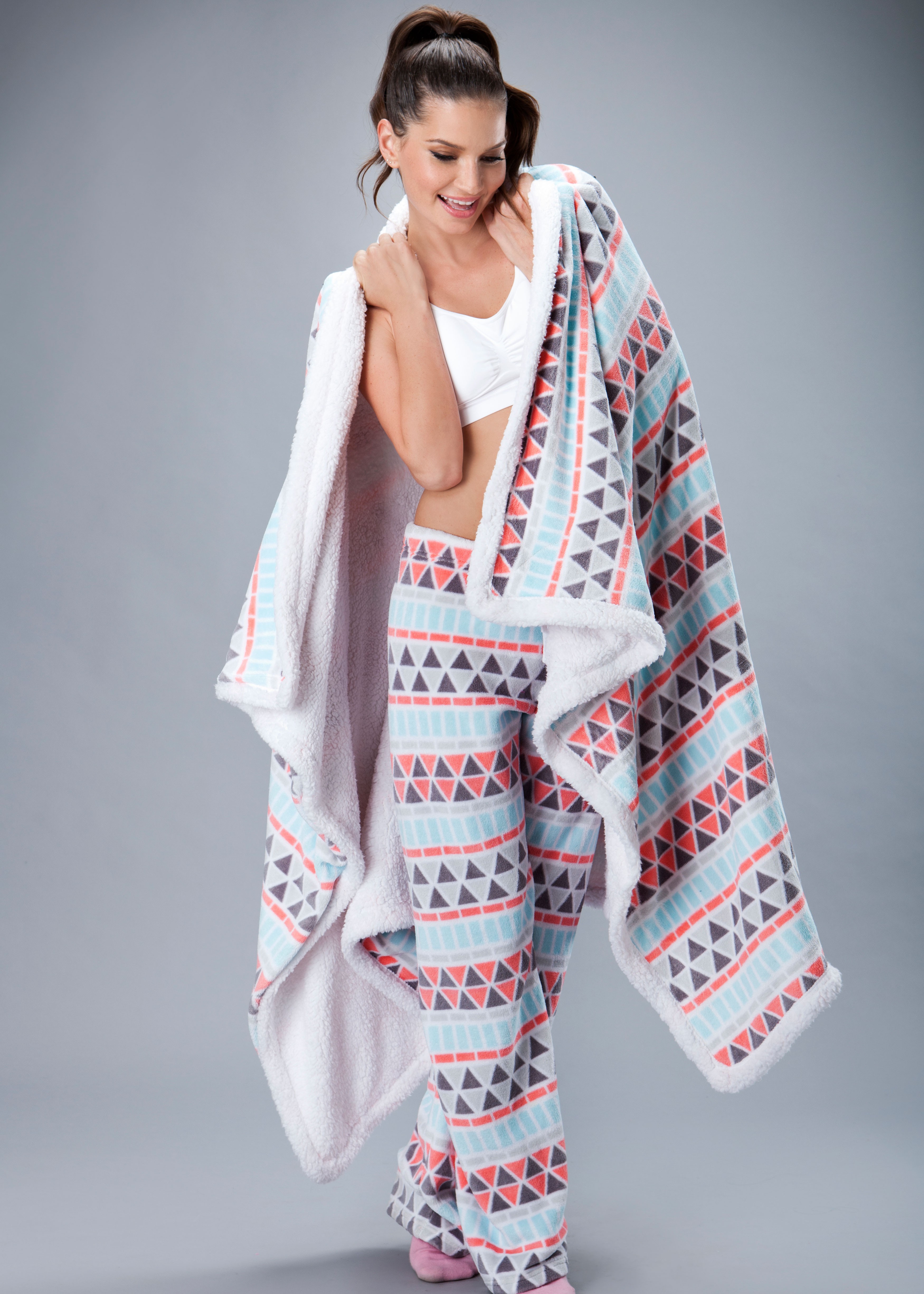 SNUGGLE BLANKET אפרודיטה