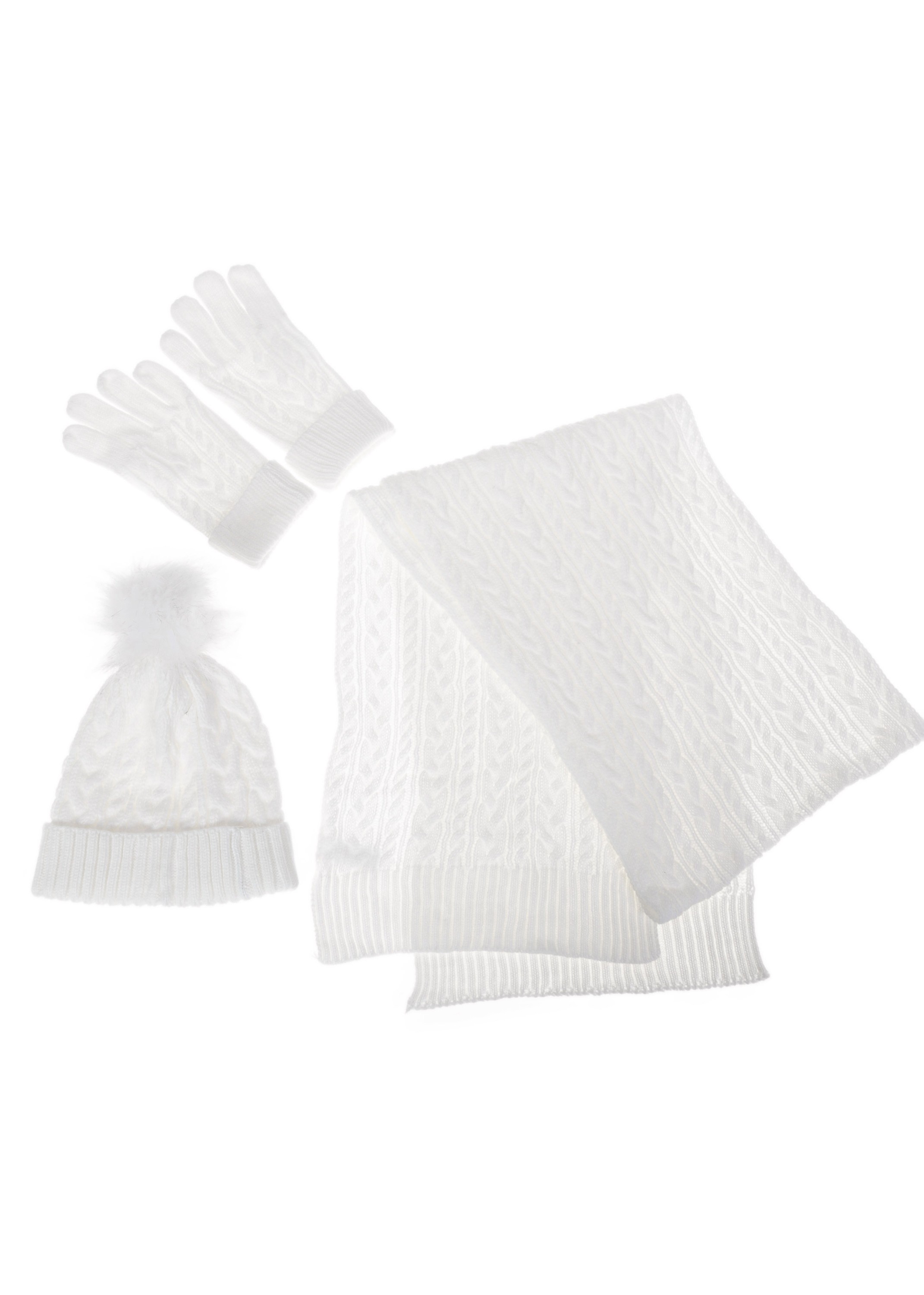 סט צעיף, כובע וכפפות (Accessories)