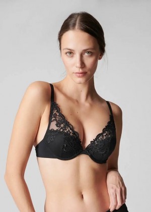 Triangle Push Up Bra SAGA חזית פוש אפ 