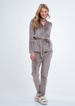 חליפת פנאי קטיפה (Pajamas)