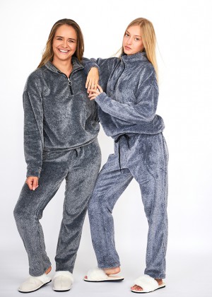 חליפת פנאי פלאפי עם צווארון (Pajamas)