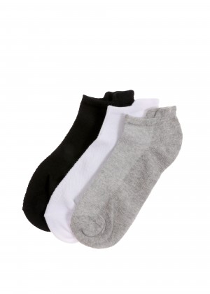 שלישיית גרביים (Accessories)