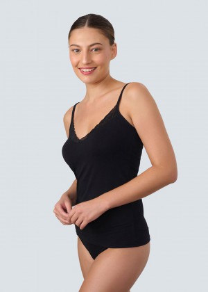 גופיית ספגטי משולבת תחרה (Accessories)